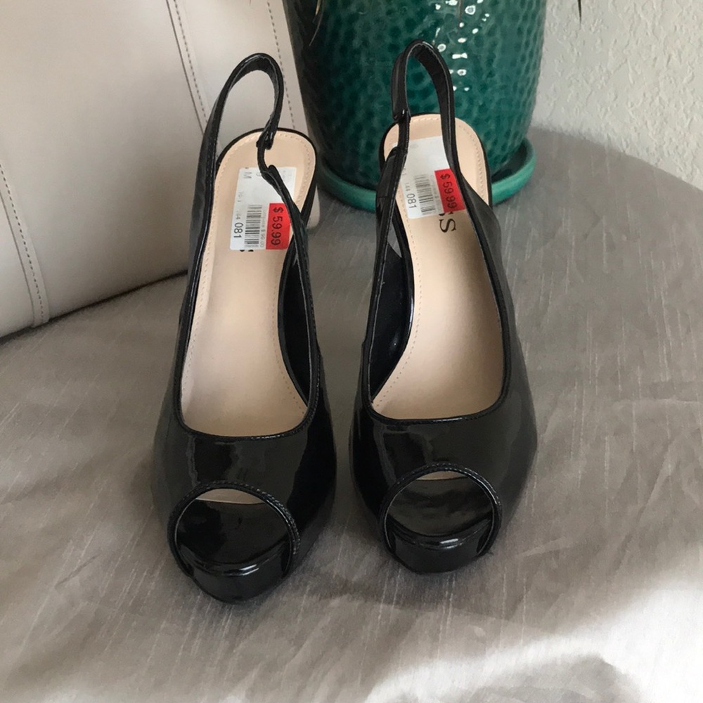 Guess Heels - Picture 2 of 5